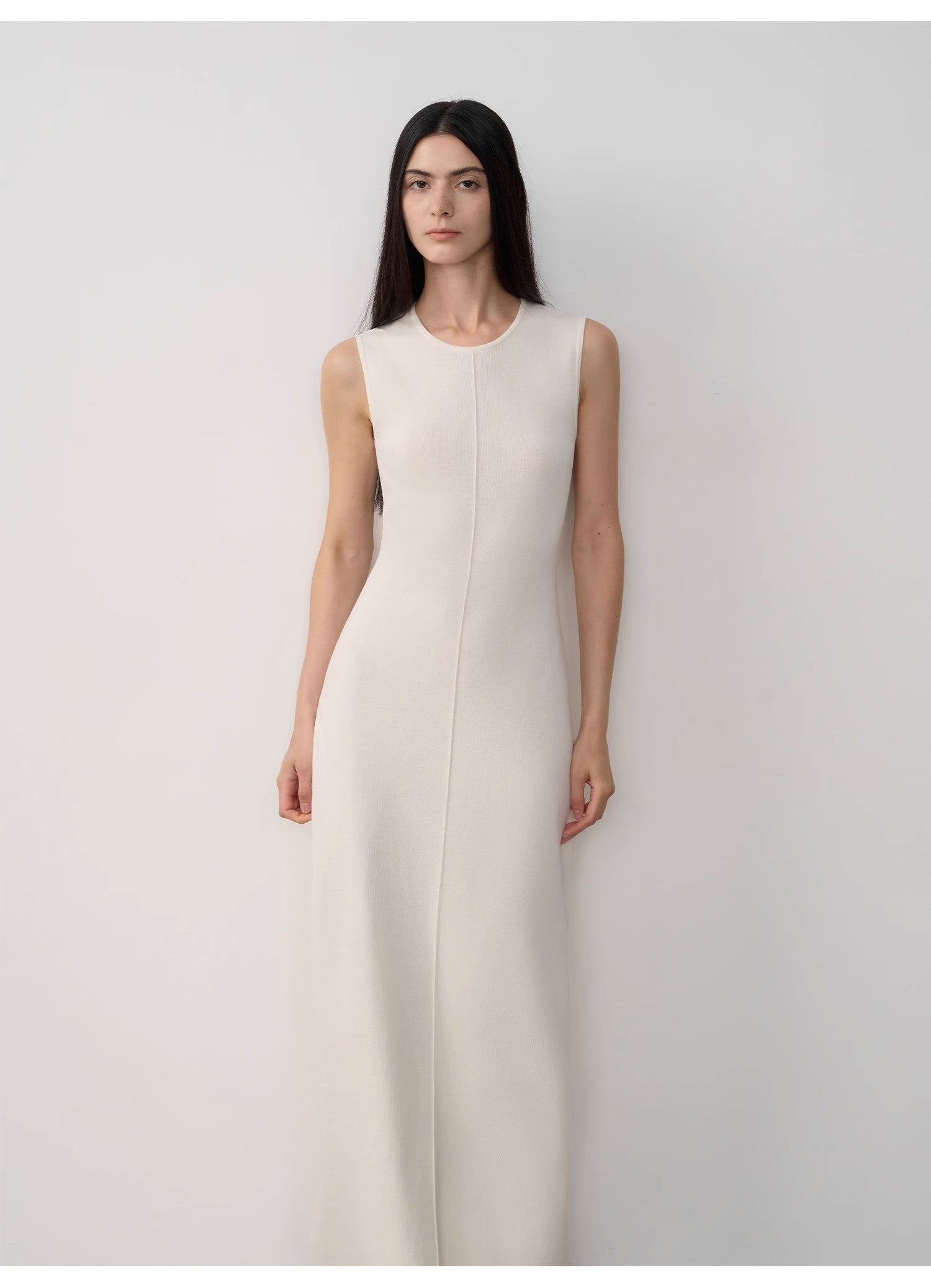Limited Edition Baslan Merino Wool Extra Long Sleeveless Knit Dress - Norellé