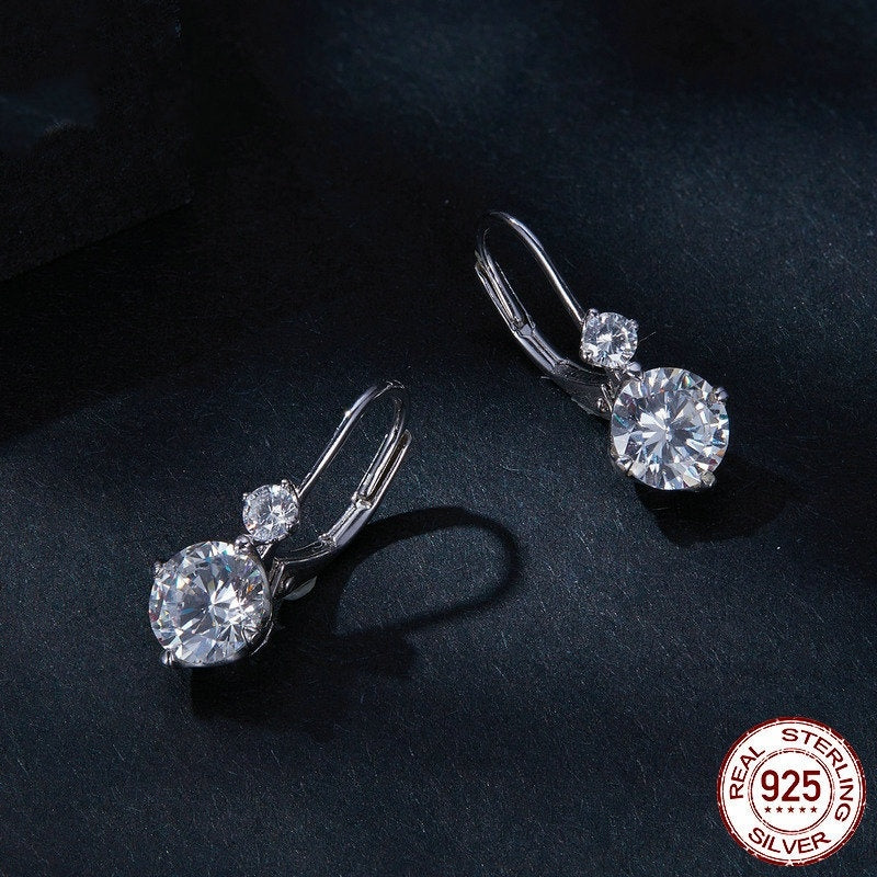 Affordable Luxury Style S925 Sterling Silver 1 Karat Moissanite Ear Clip - Norellé