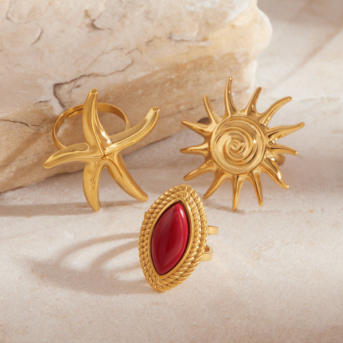 Oceanic Gold Starfish Ring - Norellé