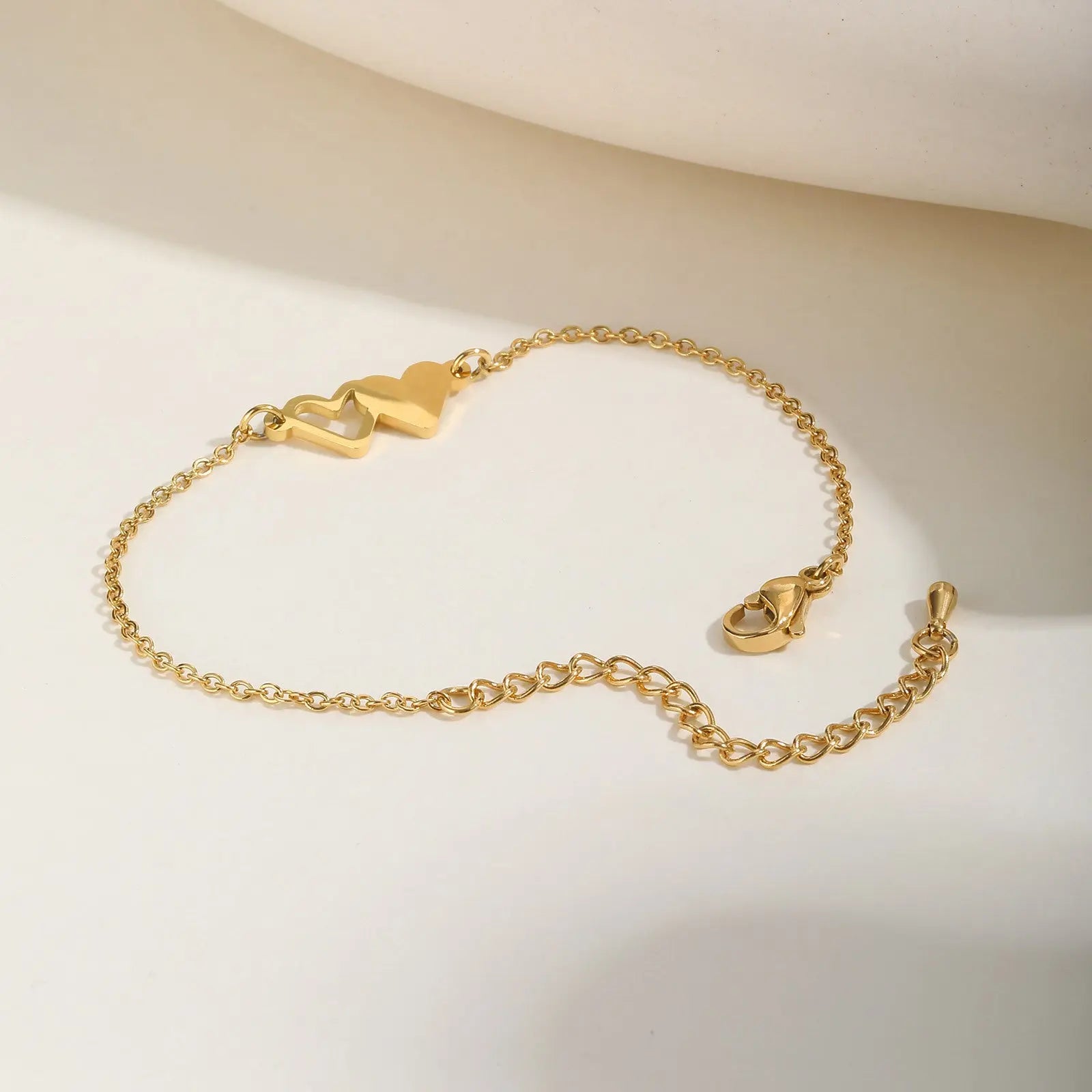 Stainless Steel Doppel Herz Bracelet Gold Women's - Norellé