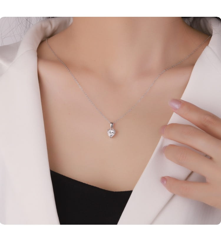 S925 Sterling Silver Moissanite Pendant Heart Necklace