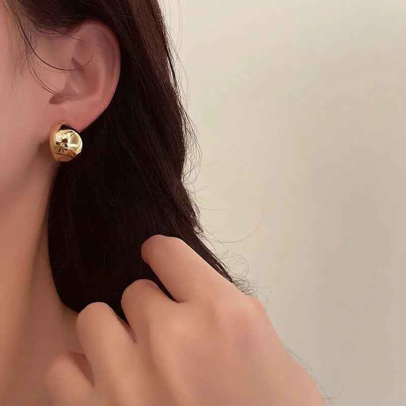 Metal Irregular C- Shaped Earrings Cold Wind Fashionable Temperament - Norellé