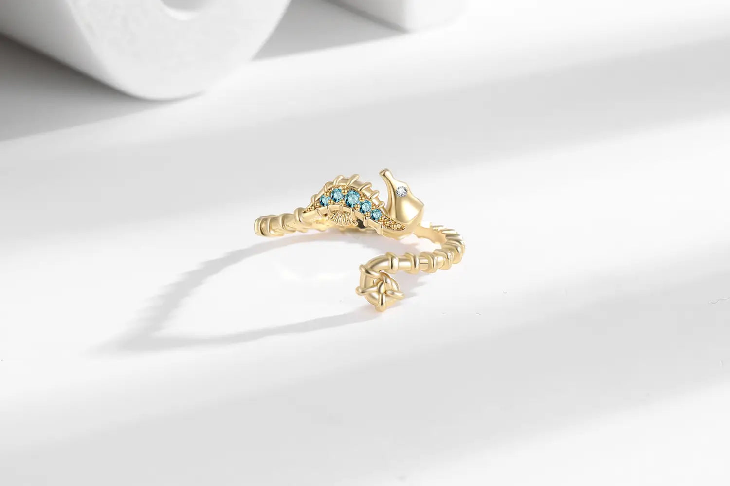 Ocean Seahorse Open Ring Female Inlaid With Green Zirconium