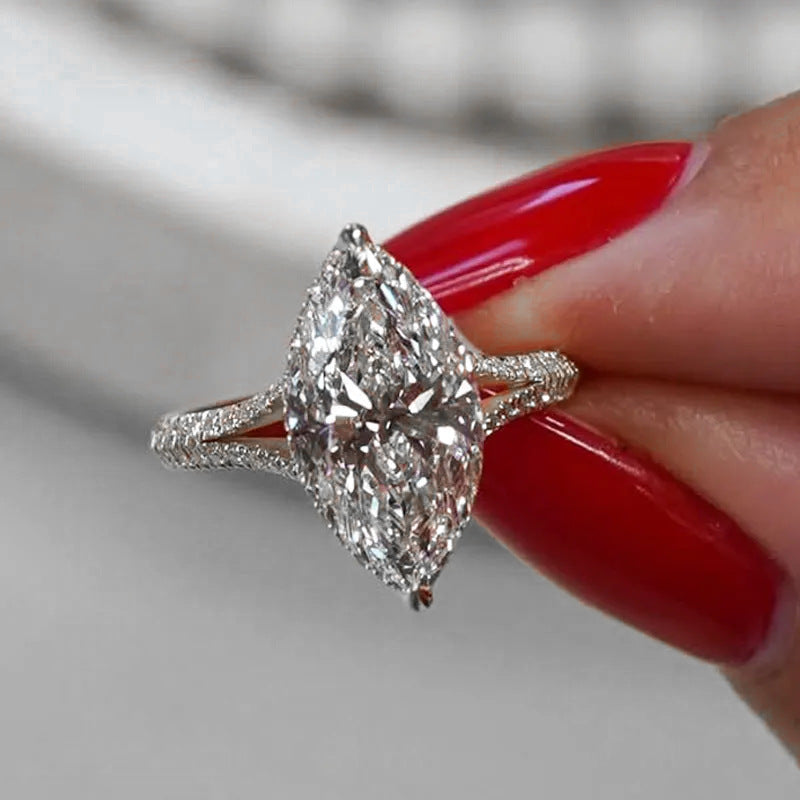 Diamond-studded Ring Women's Design Water Drop Pear Shape - Norellé