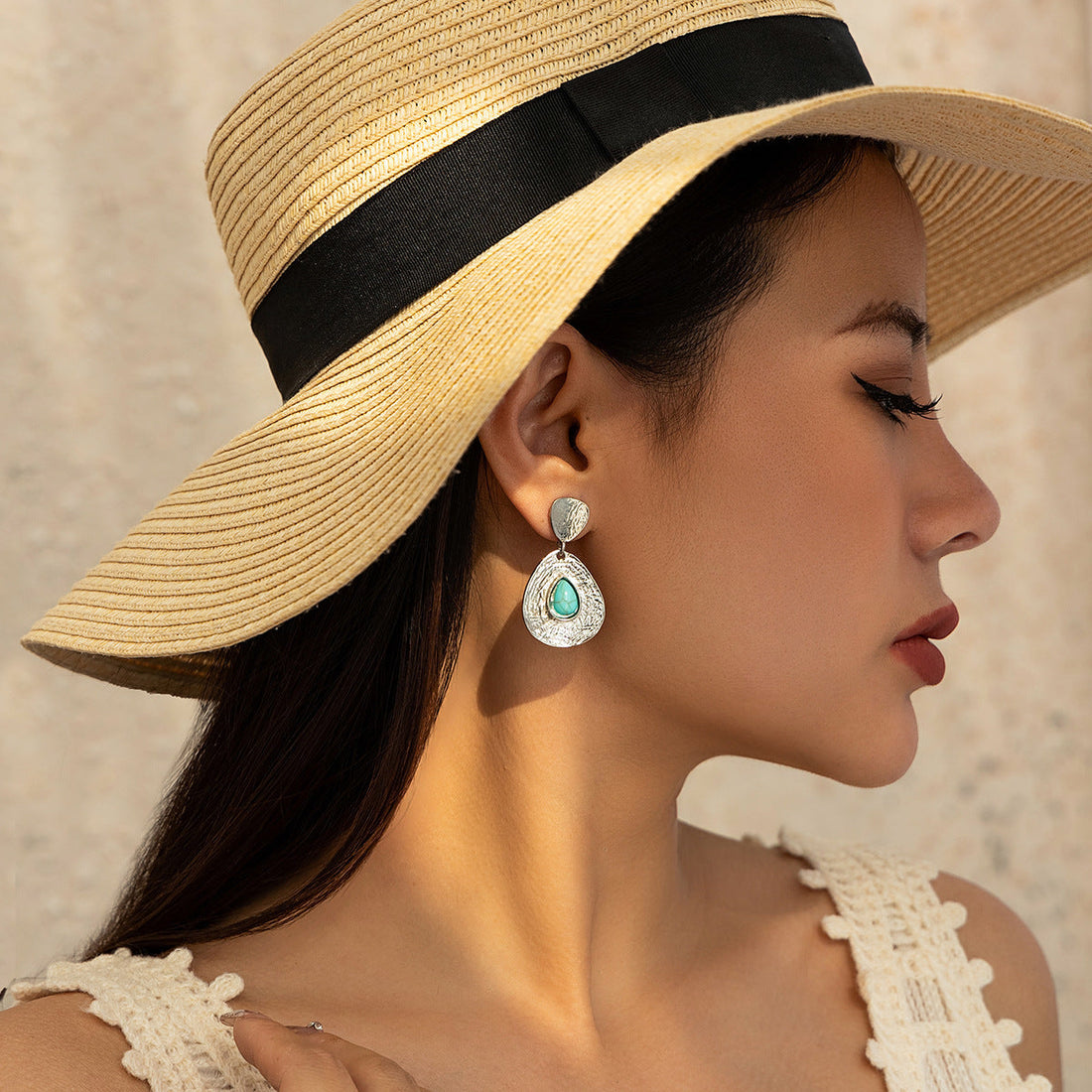 Drop-shaped Micro-inlaid Turquoise Pleated Ear Studs - Norellé