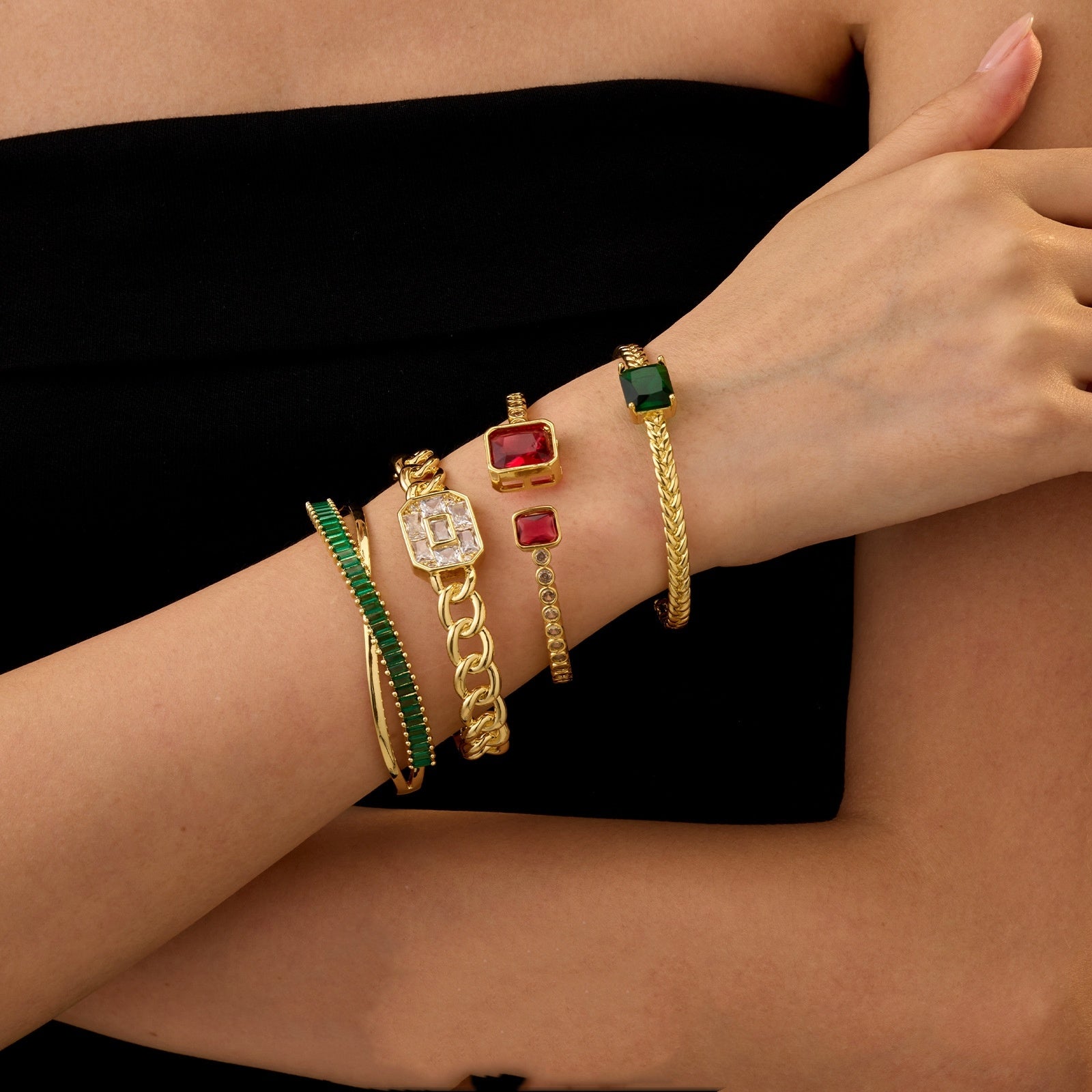 Micro-inlaid Color Zirconium Emerald Temperament Bracelet - Norellé
