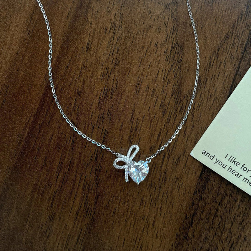 Women's Diamond Bow Heart Necklace High-end Clavicle Chain Simple And Versatile Jewelry - Norellé
