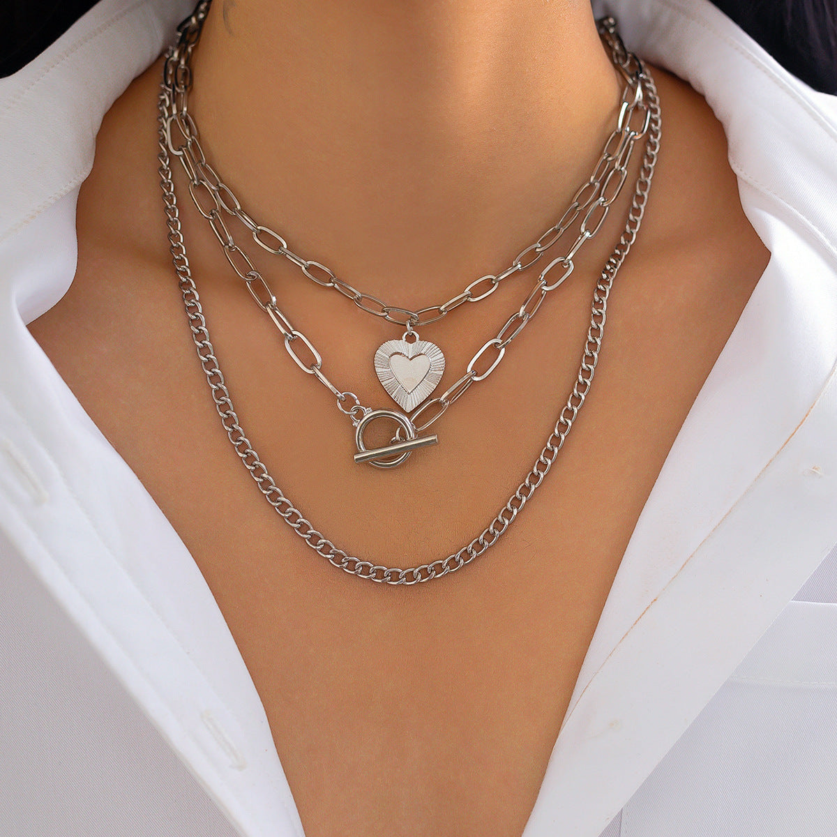 Vintage Ins Portrait Pendant Necklace Suit - Norellé
