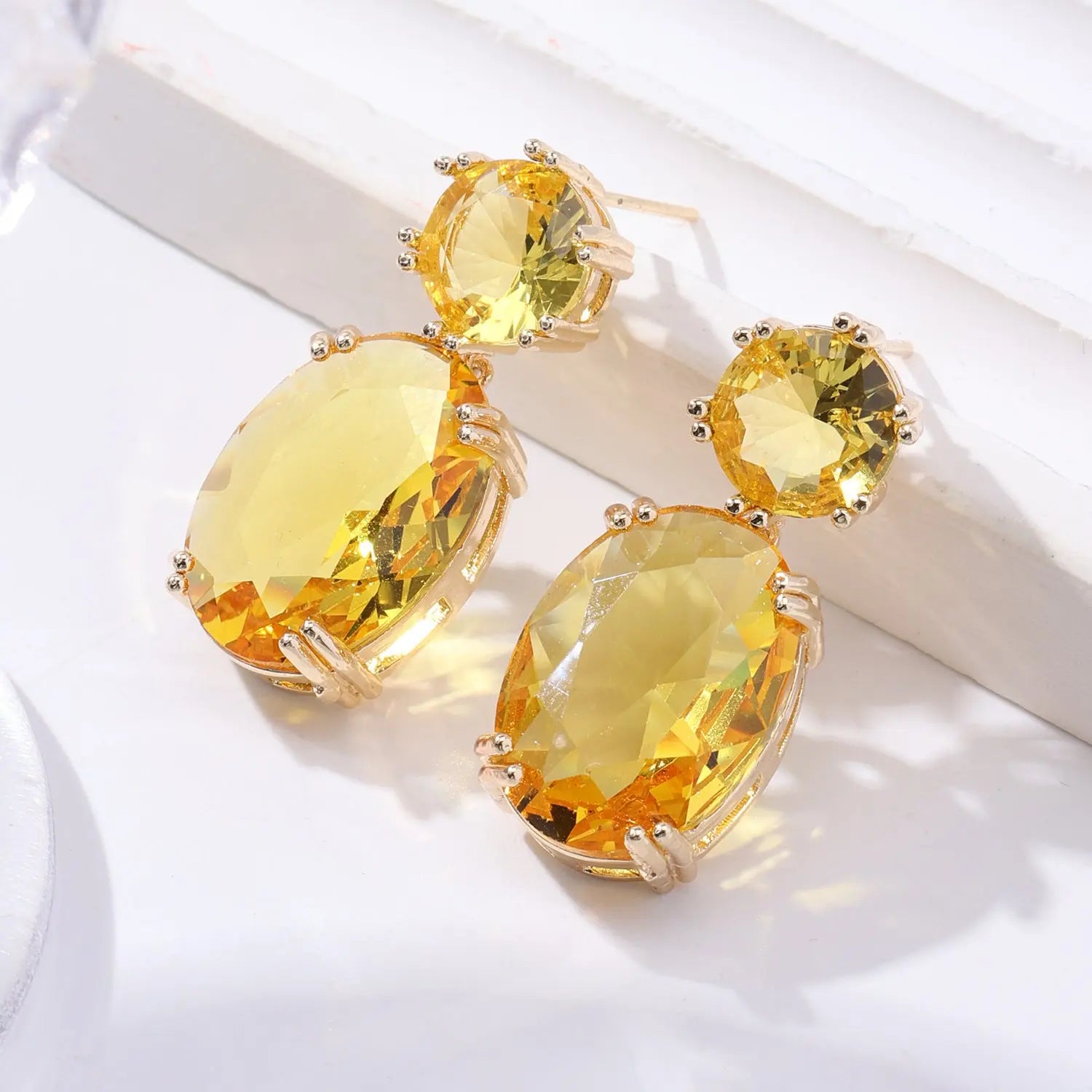 Creative Personality Drop-shaped Alloy Oval Earrings - Norellé