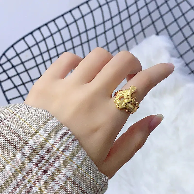 Simple And Irregular Ring Personality Ornament - Norellé