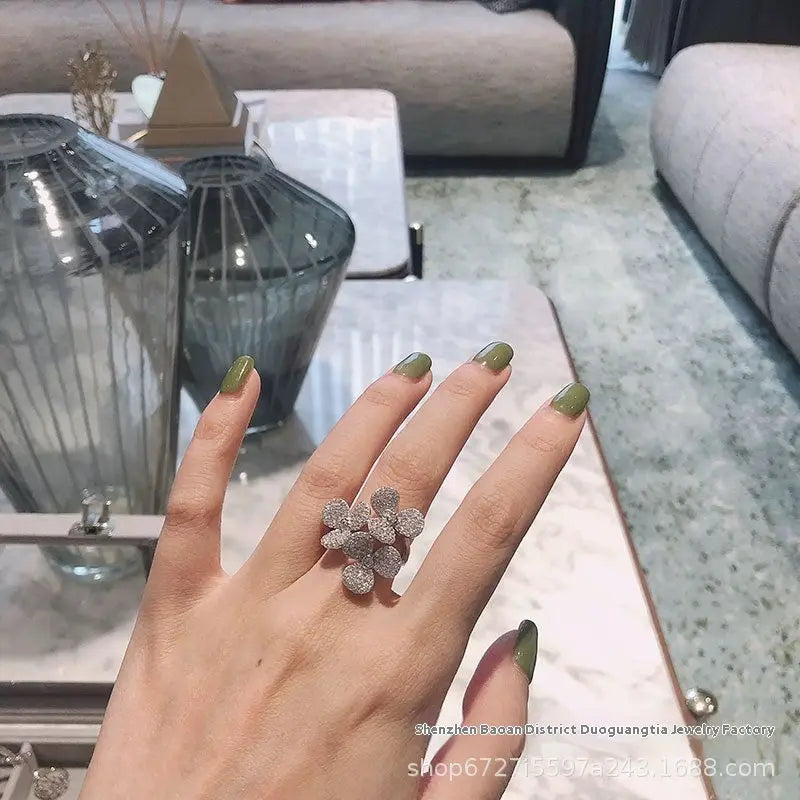 Clover Female Opening Sweet Instafamous All-match Ring - Norellé