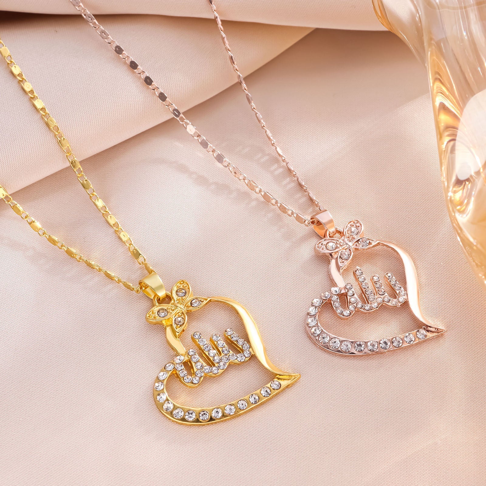 Creative Heart Full Diamond Fashion Hollowed-out Necklace - Norellé