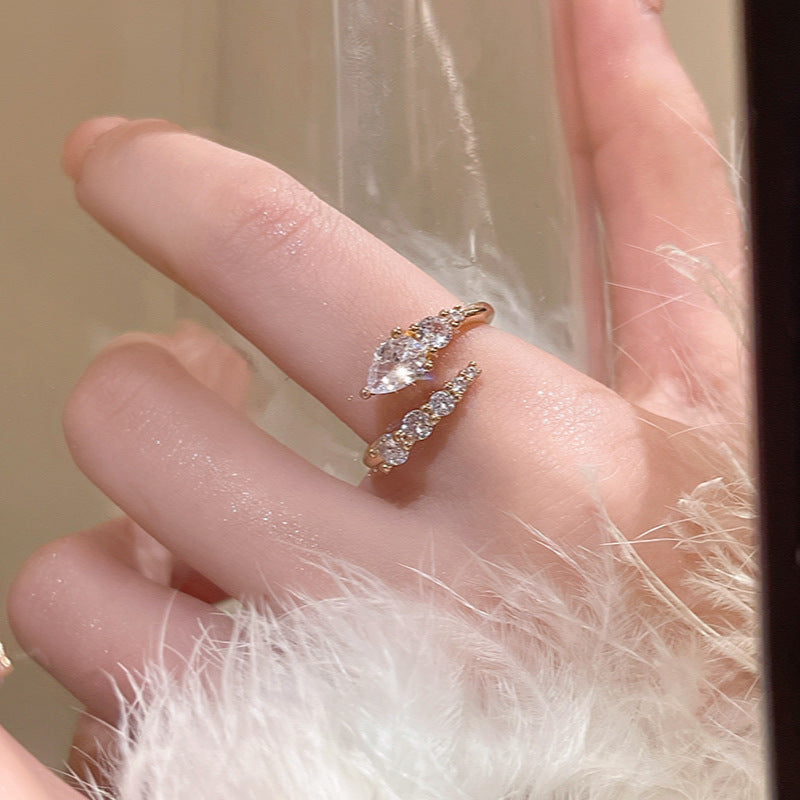 Niche High-grade Zircon Snake Ring - Norellé