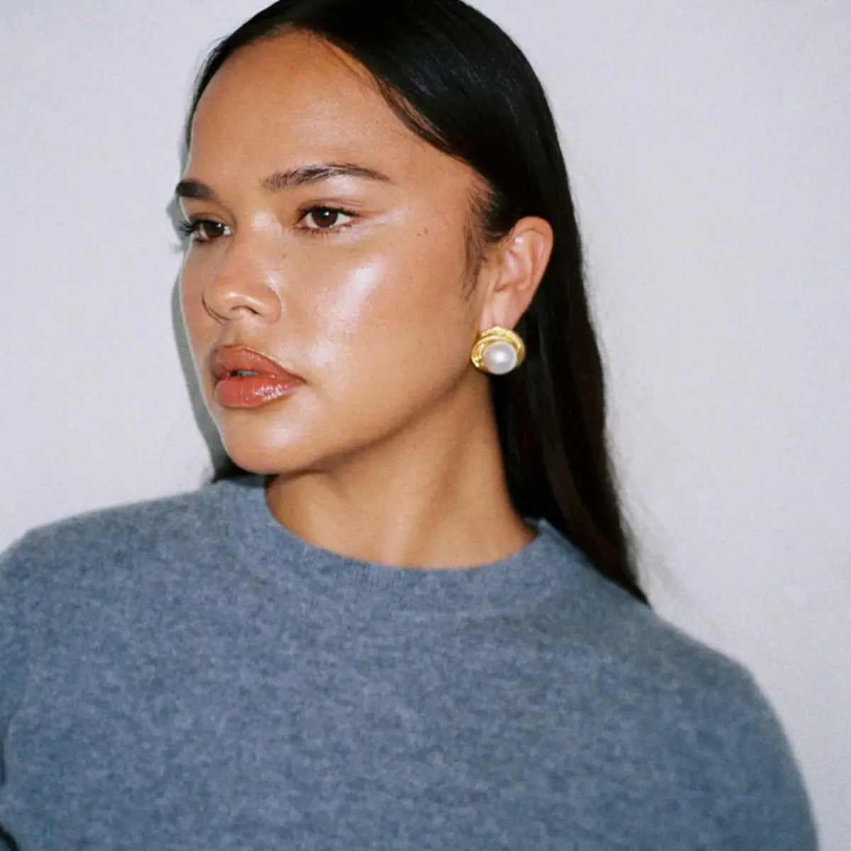 Vintage Round Stainless Steel Pearl Stud Earrings