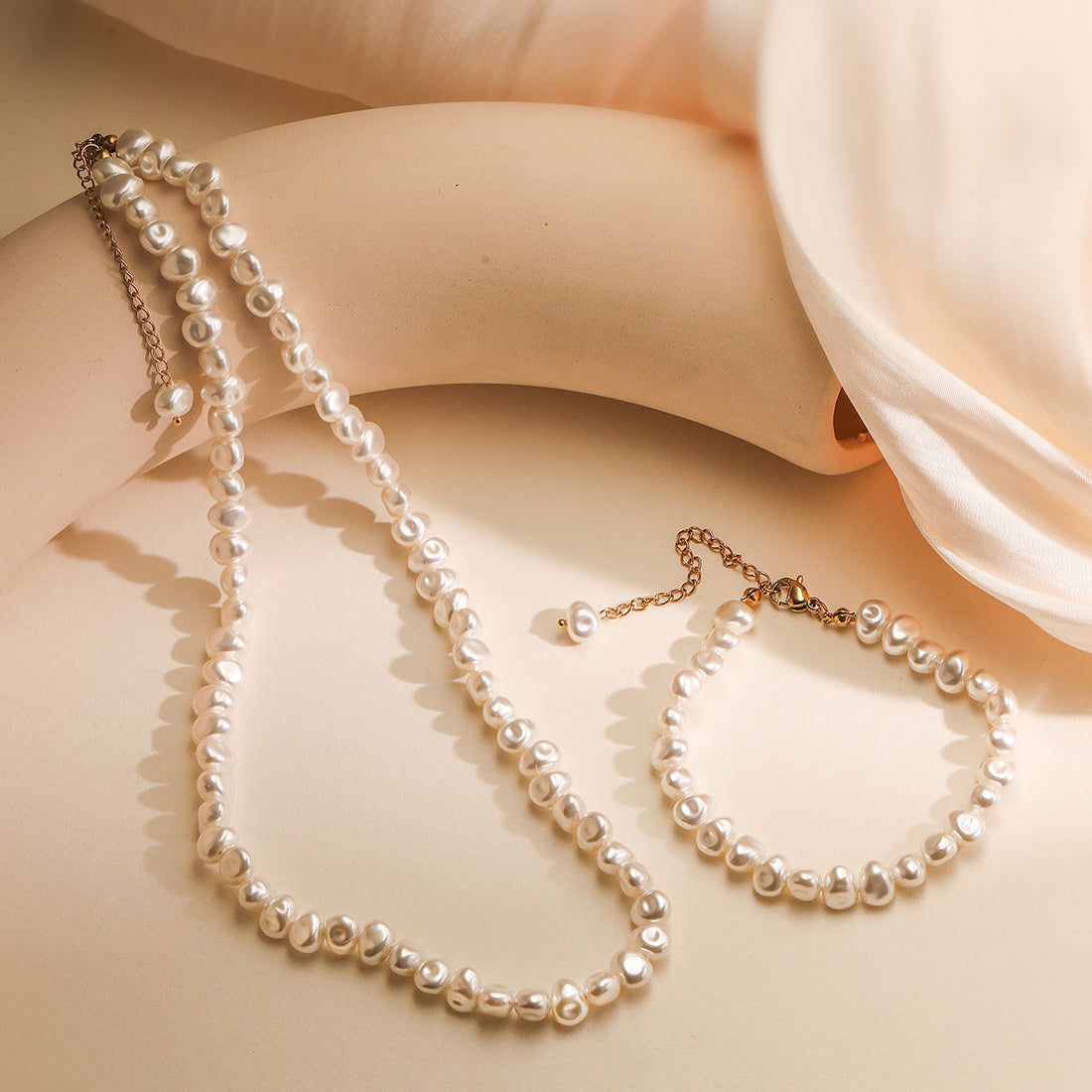 Aogu Cross-border INS Simple Baroque Pearl Necklace - Norellé