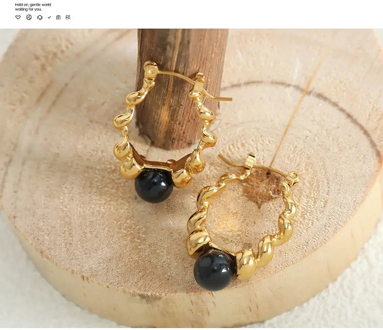 Women’s Fashion Geometry Pattern Metal Hollow Thread Earrings