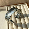 French Entry Lux Plain Bracelet Female Niche Design Glossy Wide Surface - Norellé