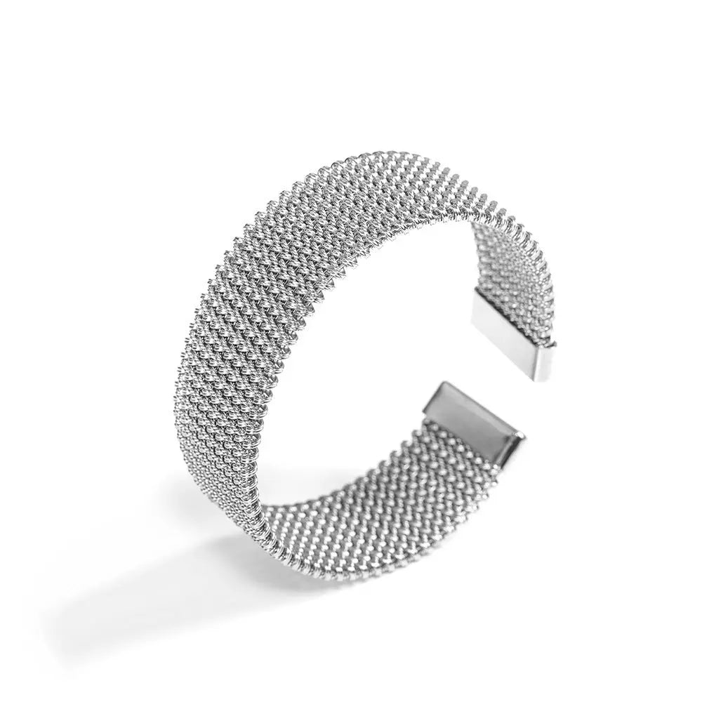 Women's Wire Embossed Titanium Steel Bracelet - Norellé