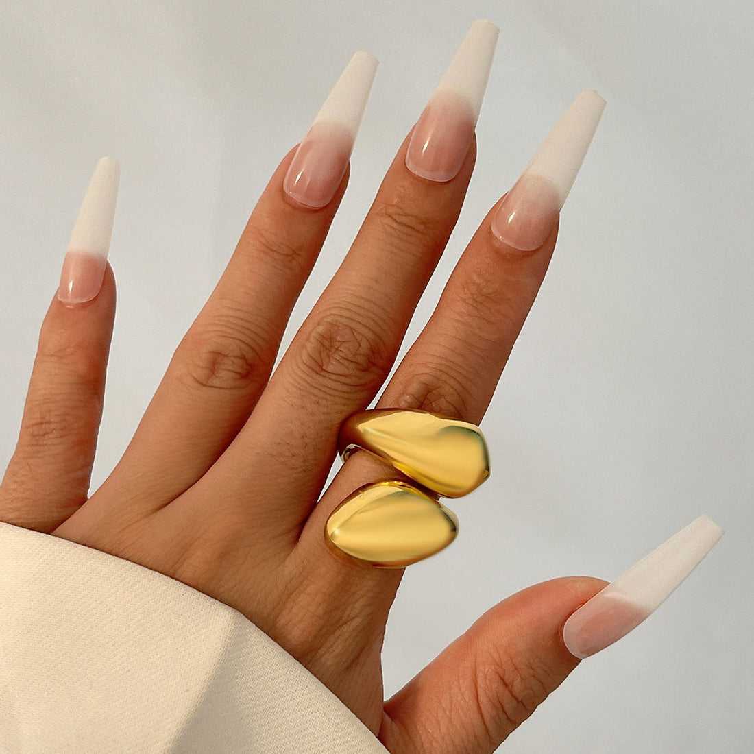 Ornament Hip Hop Style Irregular Glossy Twisted Ring - Norellé