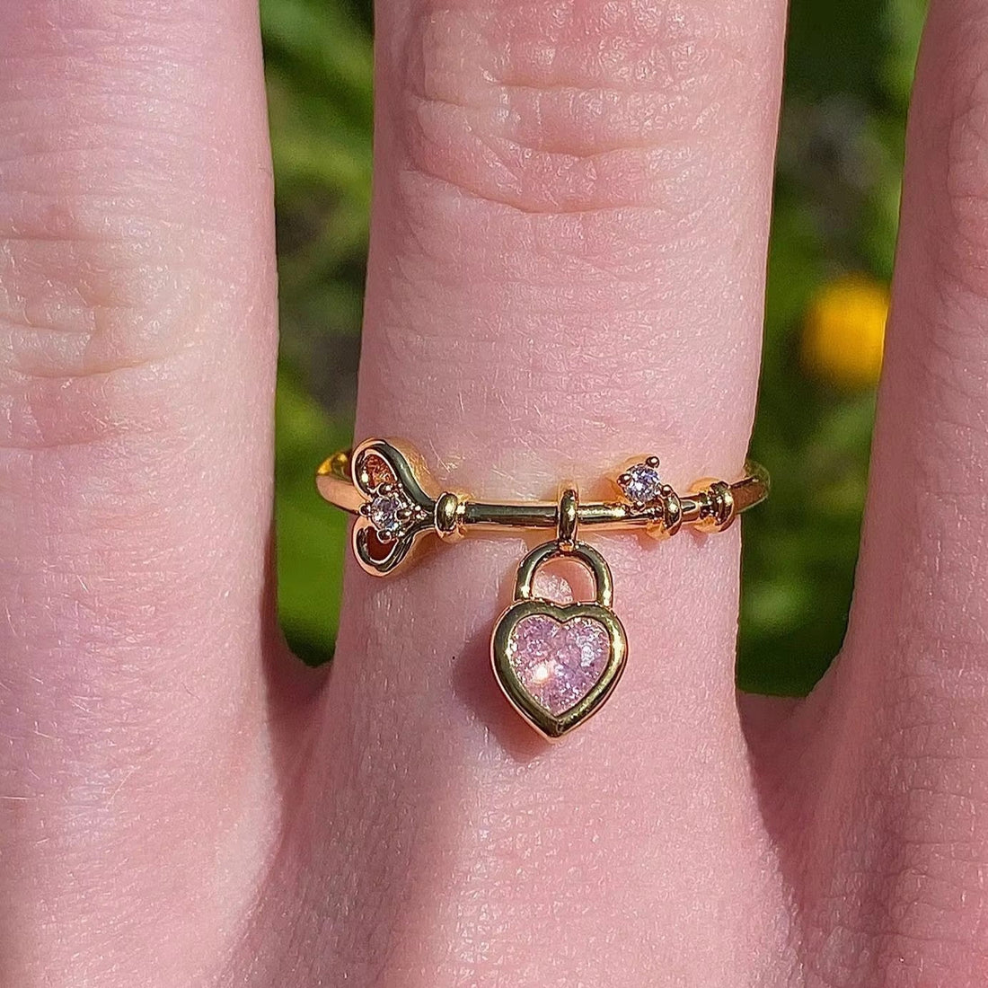 Women's Fashion Simple Heart-shaped Creative Ring - Norellé