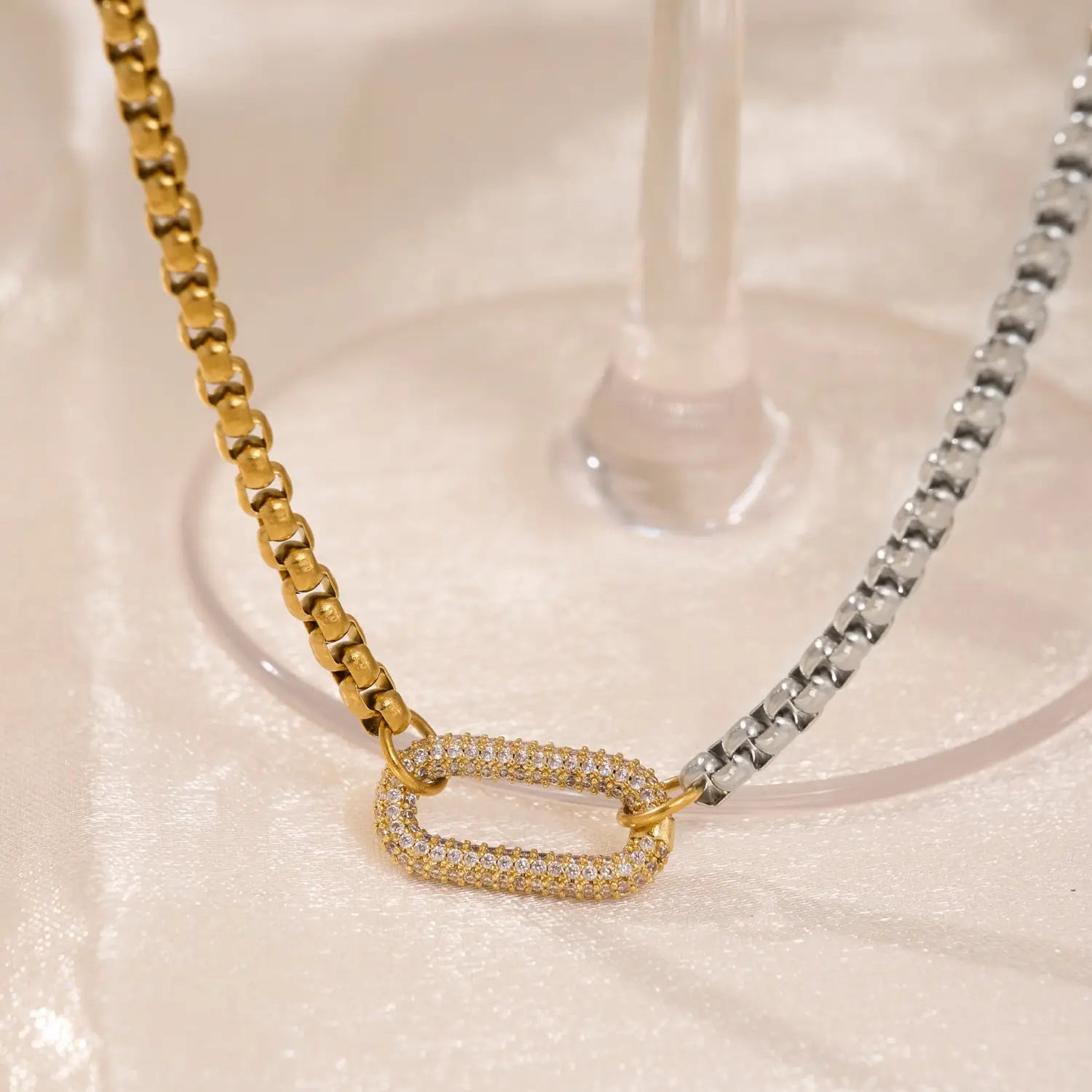 Titanium Steel U-shaped Pendant Necklace