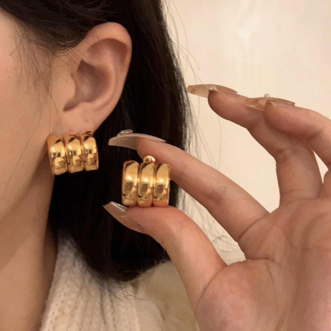 Metal Lines C- Shaped Personality Wild Earrings Minimalist Advanced Sense - Norellé