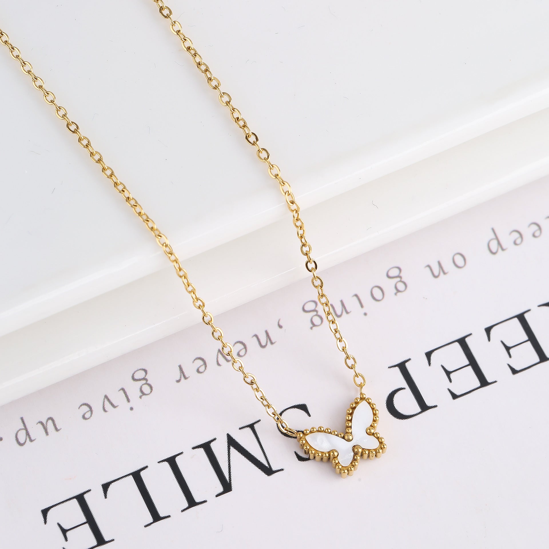 Simple Fashion Personality Temperament Butterfly Necklace - Norellé