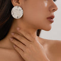 Ornament Exaggerated Corrugated Hemp Surface Round Studs - Norellé