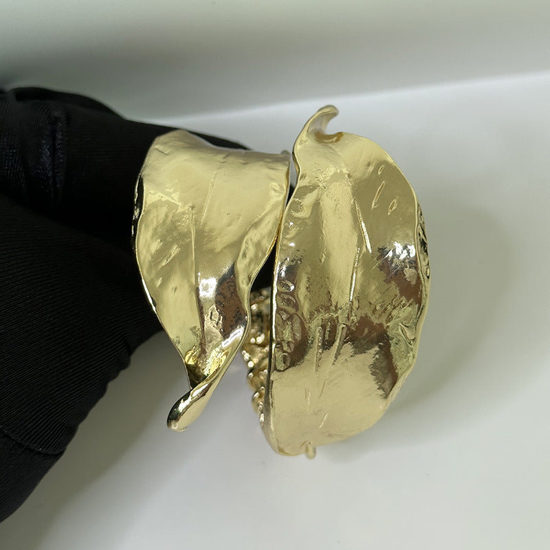 Niche Design Thorns Winding Metal Leaf Shape Open-ended Bracelet - Norellé