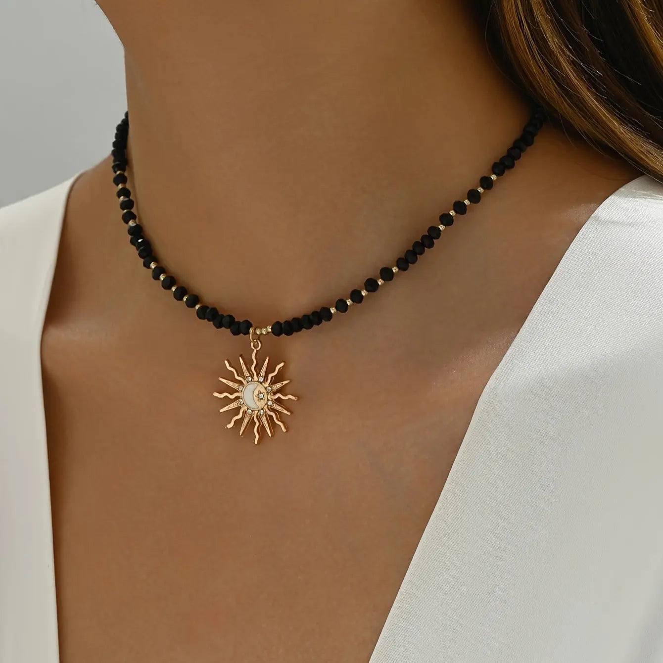 Fashionable All-match Rhinestone Dripping Sun Necklace - Norellé