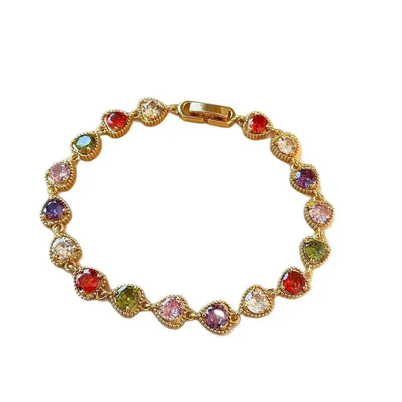 Love Fashion Ornament Micro-inlaid Vintage Bracelet - Norellé