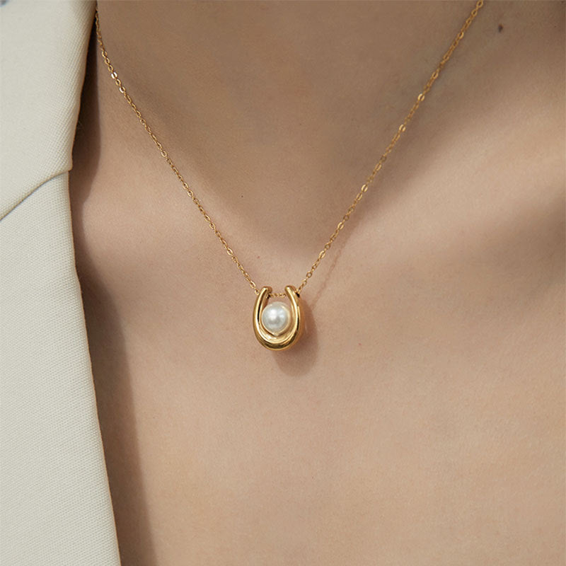 U-shaped Pearl French Titanium Steel Simple High Sense - Norellé