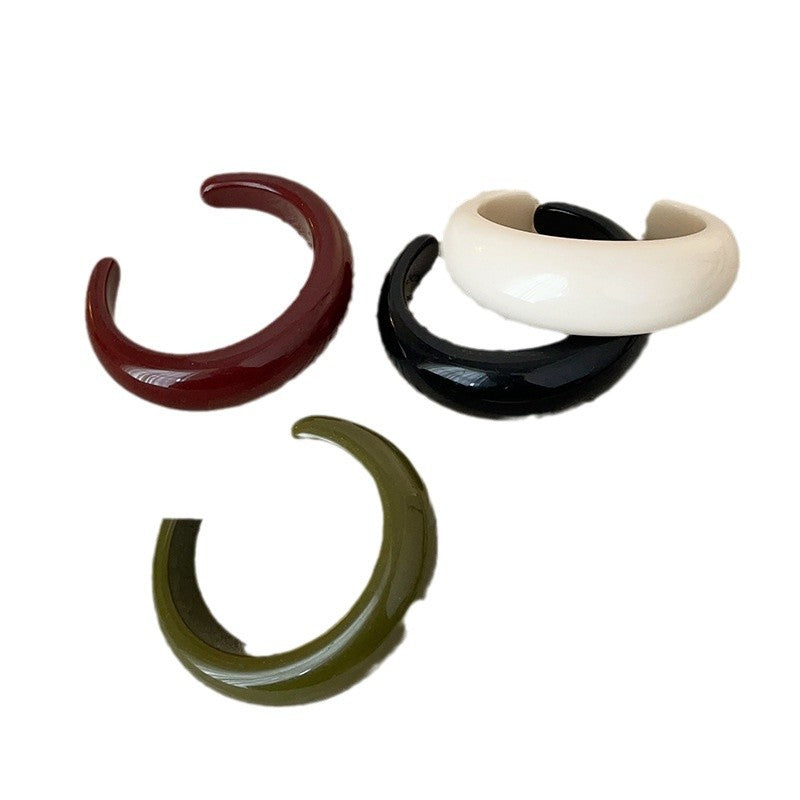 Women's Stylish Retro Minimalism Niche Resin Bracelet Ring - Norellé