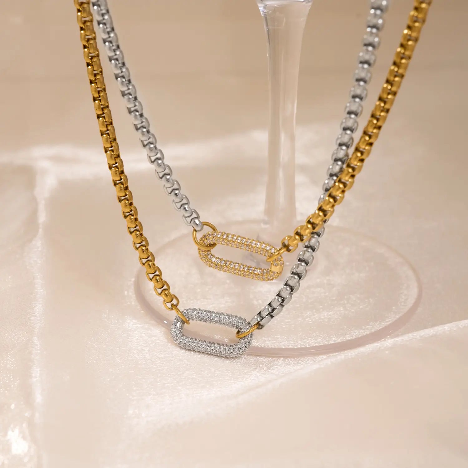 Titanium Steel U-shaped Pendant Necklace