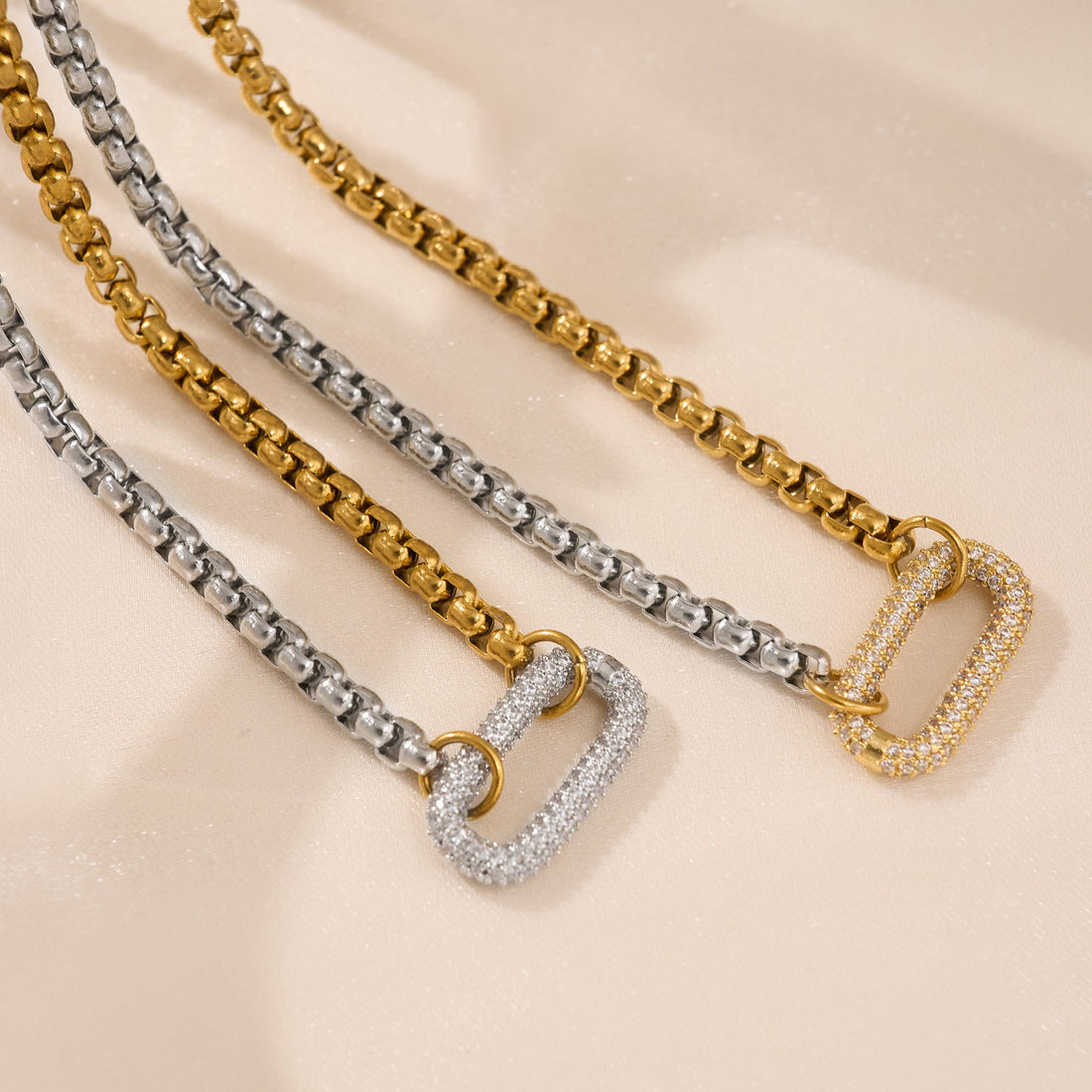 Electroplated Titanium Steel U-shaped Pendant Necklace - Norellé