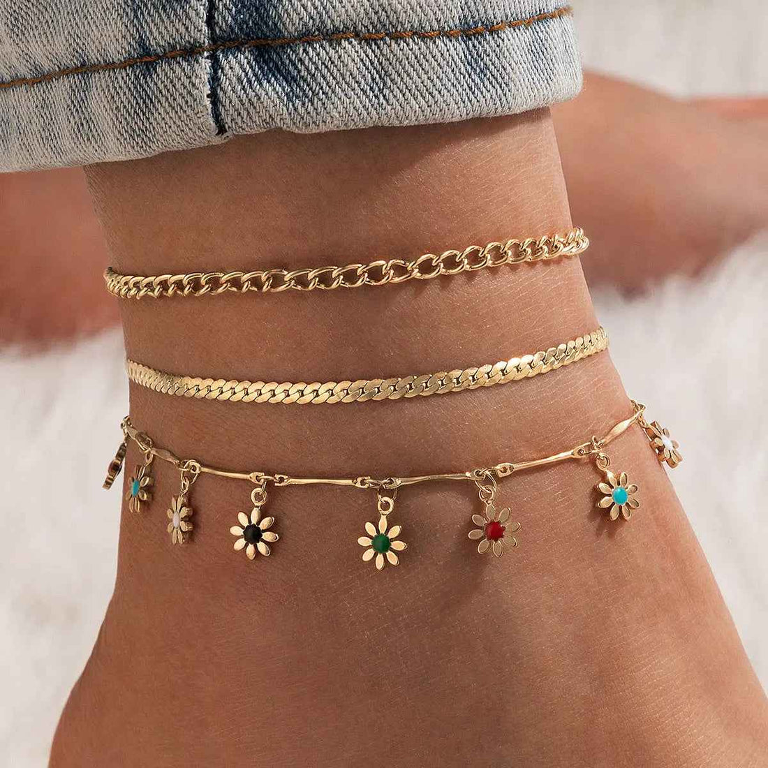 Simple Metal Flower Colorful Rose Pendant Tassel Anklet - Norellé