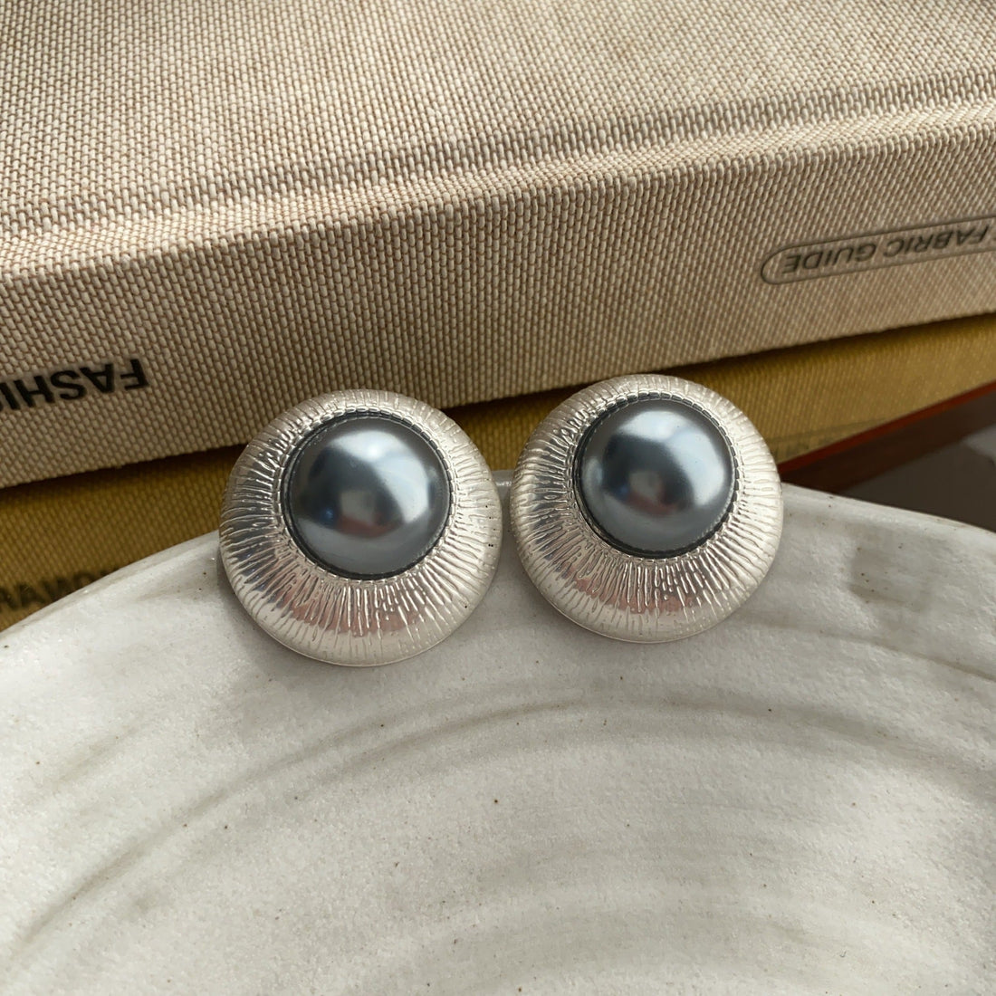 Mid-ancient French Irregular Texture Pearl Earrings - Norellé