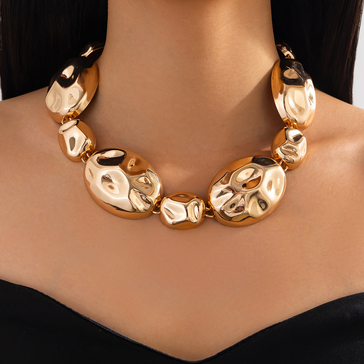 Exaggerated Glossy Pleated Necklace Fashion Irregular - Norellé