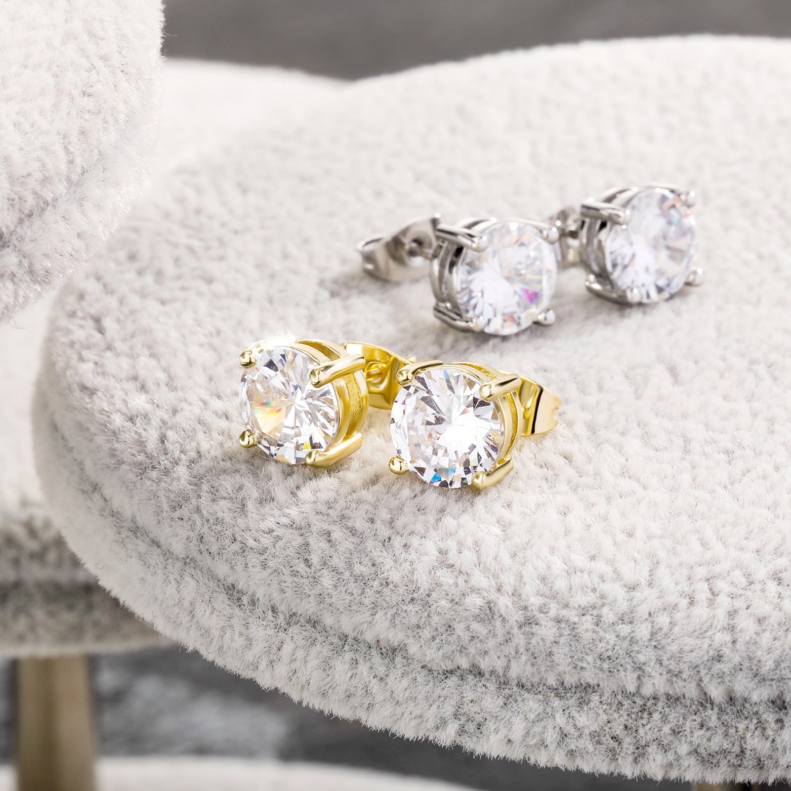 Gold-plated Micro-inlaid Round Zircon Ear Studs Earrings - Norellé
