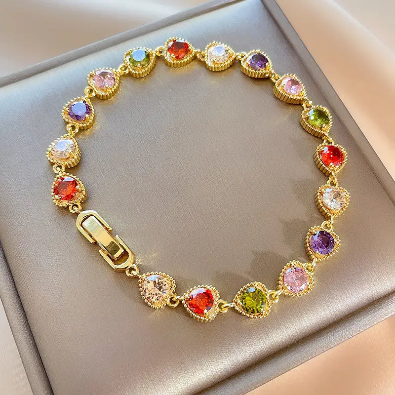 Love Fashion Ornament Micro-inlaid Vintage Bracelet - Norellé