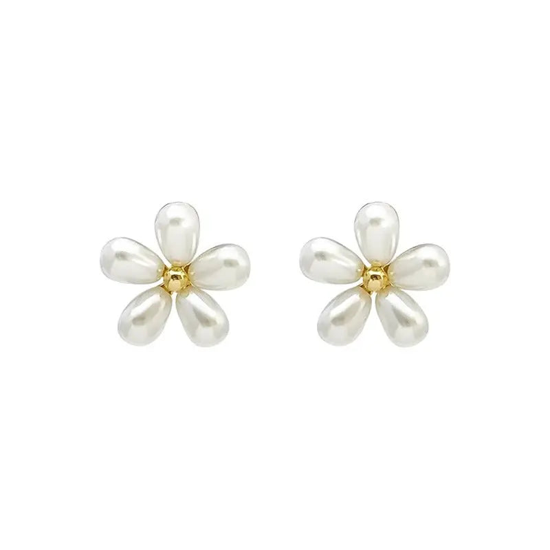 Korean Style Small Exquisite Cute Style Little Flower Pearl Stud Earrings - Norellé