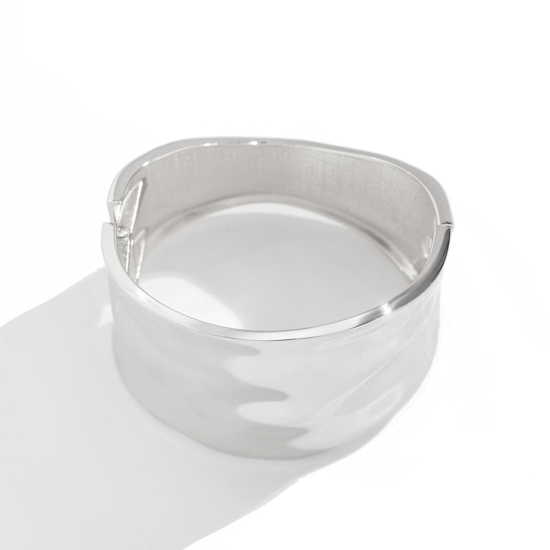 Irregular Metal Wide Curved Glossy Spring Bracelet - Norellé