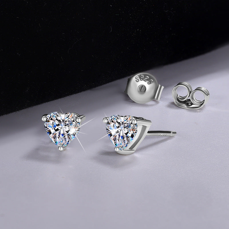 S925 Silver Stud Earrings For Women Heart-shaped Moissanite - Norellé