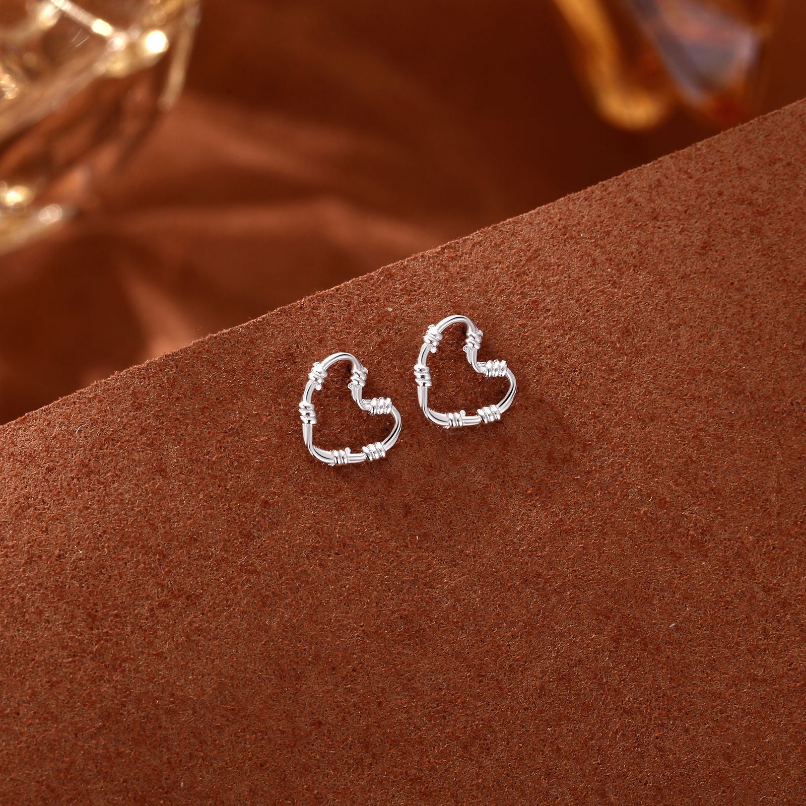 S999 Sterling Silver Commuter Hollow Heart Ear Studs Female Special-interest Design - Norellé