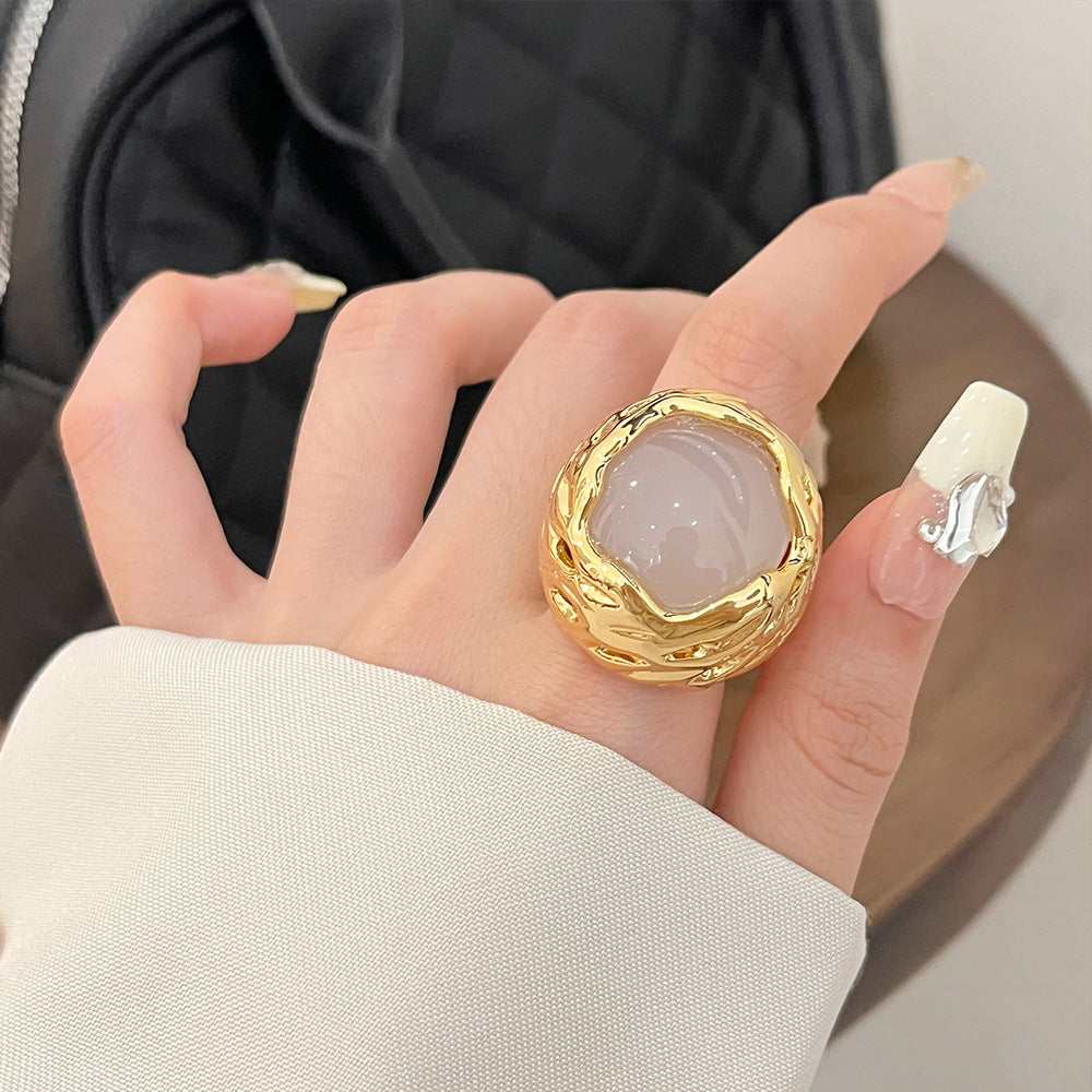 Antique Round Texture Hollow Inlaid Natural Stone Ring - Norellé