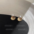 Light Luxury Shell Simple Temperament Pearl Earrings - Norellé
