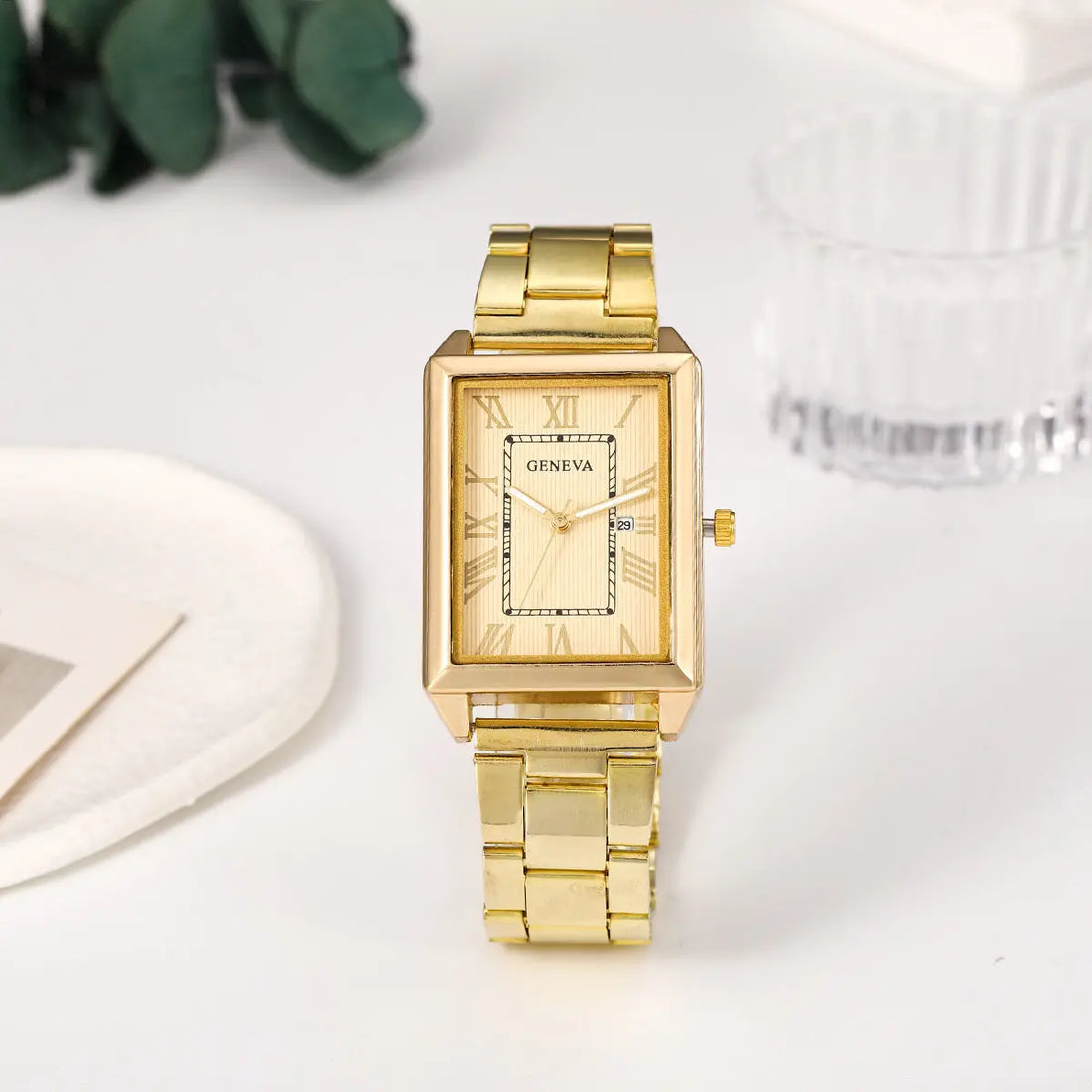 Retro Simple Stylish Square Dial Calendar Quartz Watch - Norellé