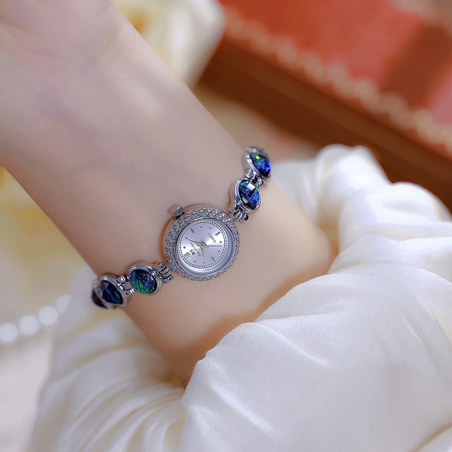 National Style Mid-ancient Light Luxury Malachite Bracelet Watch - Norellé