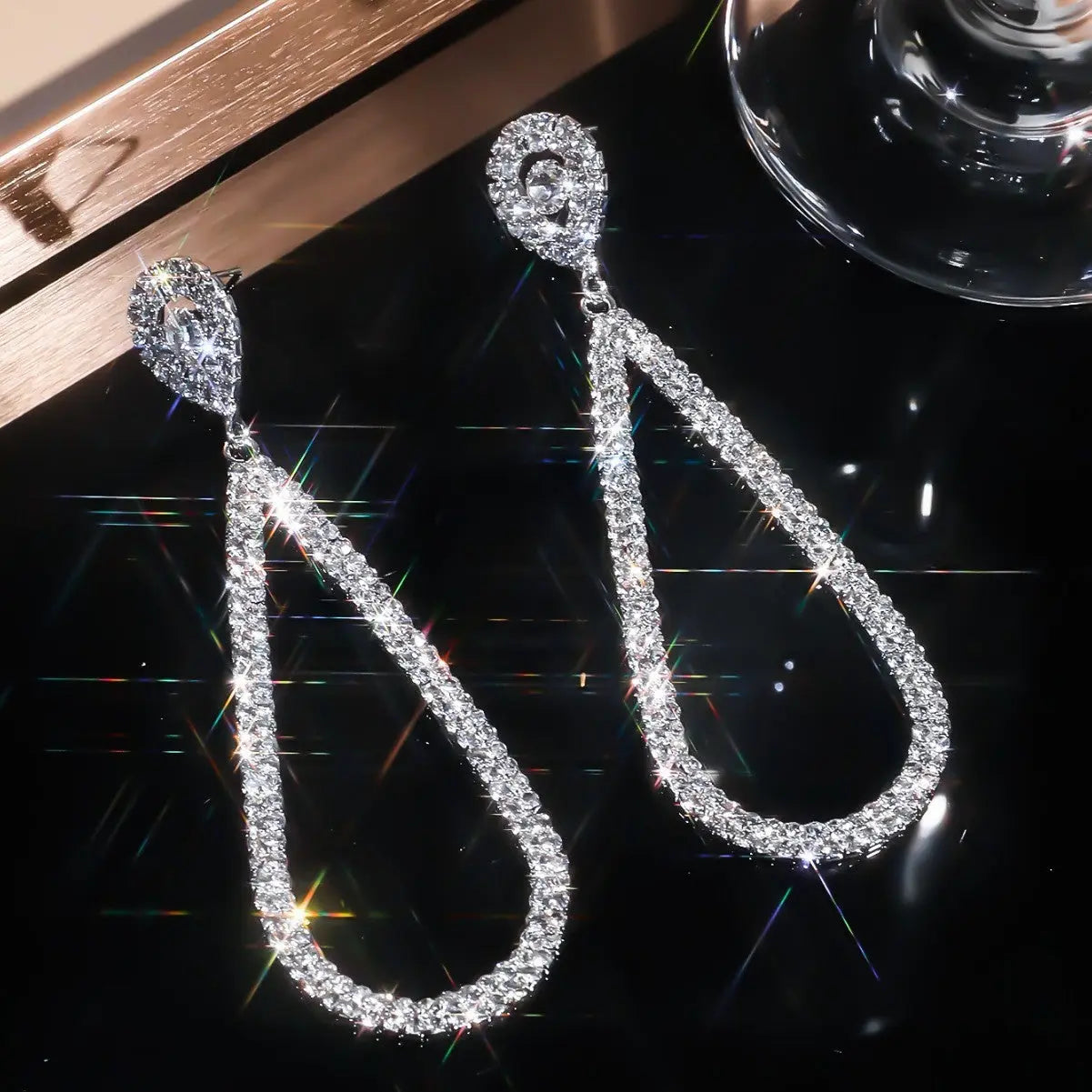 Exaggerated Rhinestone Geometric Earrings For Women - Norellé