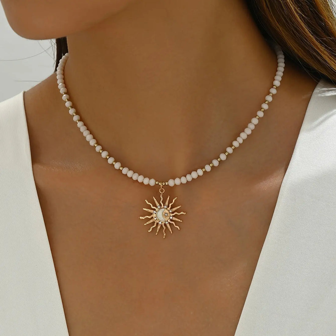 Fashionable All-match Rhinestone Dripping Sun Necklace - Norellé